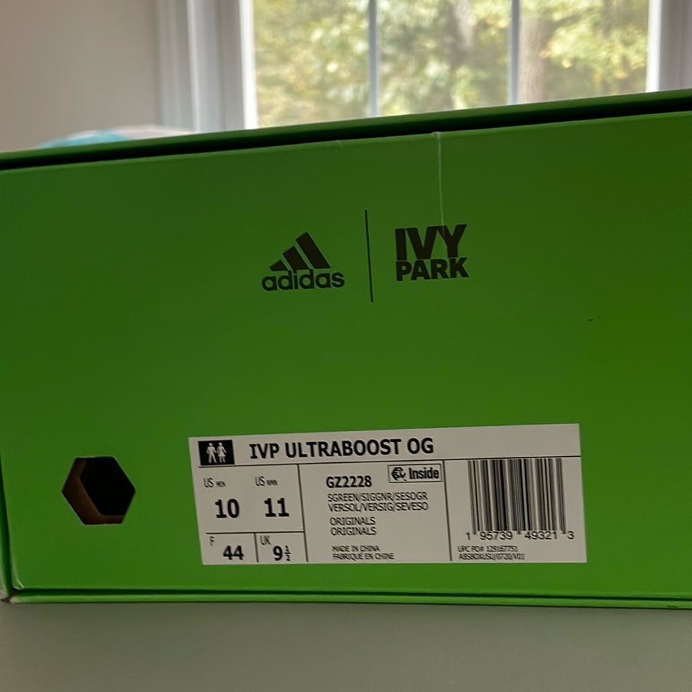 Addidas Ivy ultraboost sneakers